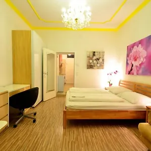 https://ajo-messe-apart.vienna-besthotels.com